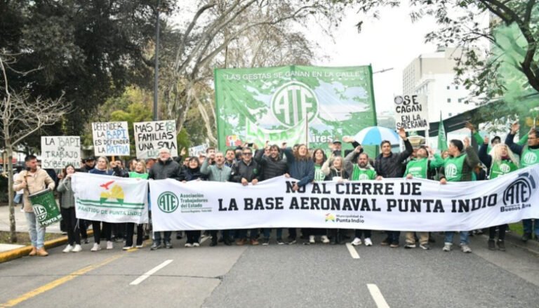 ATE marcha a la Legislatura bonaerense en medio de un paro de 24 horas