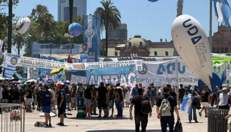 La CGT marcha este jueves en defensa de la industria nacional y leerá un documento crítico contra el Gobierno