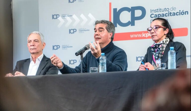 Capitanich en Necochea: el peronismo busca recuperar su esencia y formar dirigentes para volver a gobernar