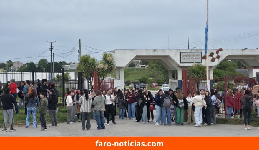 Estudiantes del Instituto 31 convocan protesta ante posible cierre de profesorados en 2027