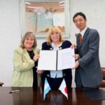 Japón entrega US$73.138 para equipar la Pediatría del Hospital Ferreyra