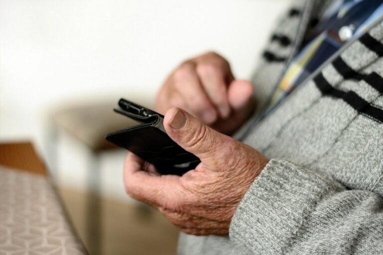 Concejo Deliberante de Necochea ofrecerá charla gratuita sobre ciberdelitos y protección digital para familias