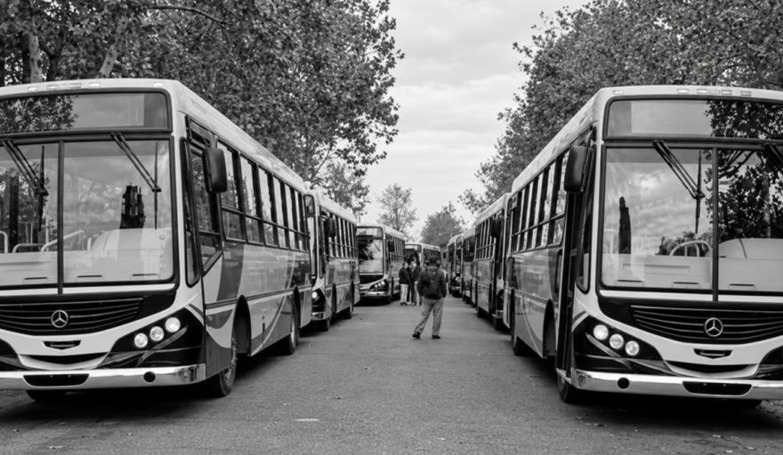 Paro indefinido de colectivos en Necochea y Quequén: reclamos salariales y fondos no destinados