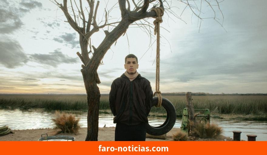 Milo J celebra el primer aniversario de “La Vida Era Más Corta” con “La Jangada”, un audiovisual que fusiona folklore y música urbana