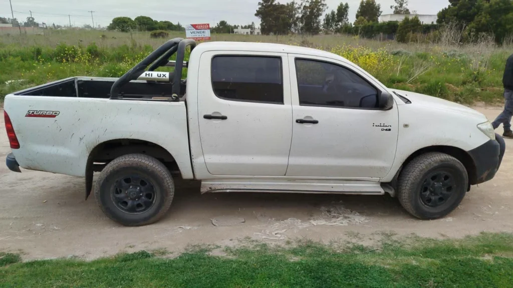 Policía de Necochea recupera Toyota Hilux sustraída en Lobería
