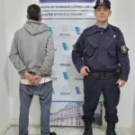 Detención en San Cayetano por violación de arresto domiciliario y traslado a la Comisaría Necochea Primera