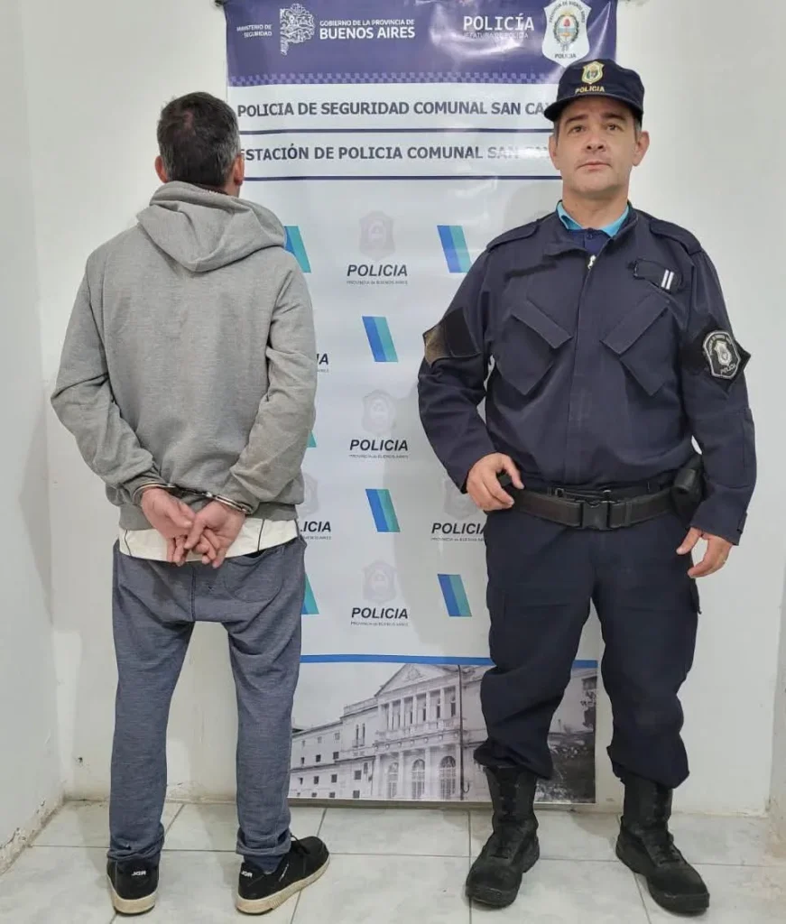 Detención en San Cayetano por violación de arresto domiciliario y traslado a la Comisaría Necochea Primera