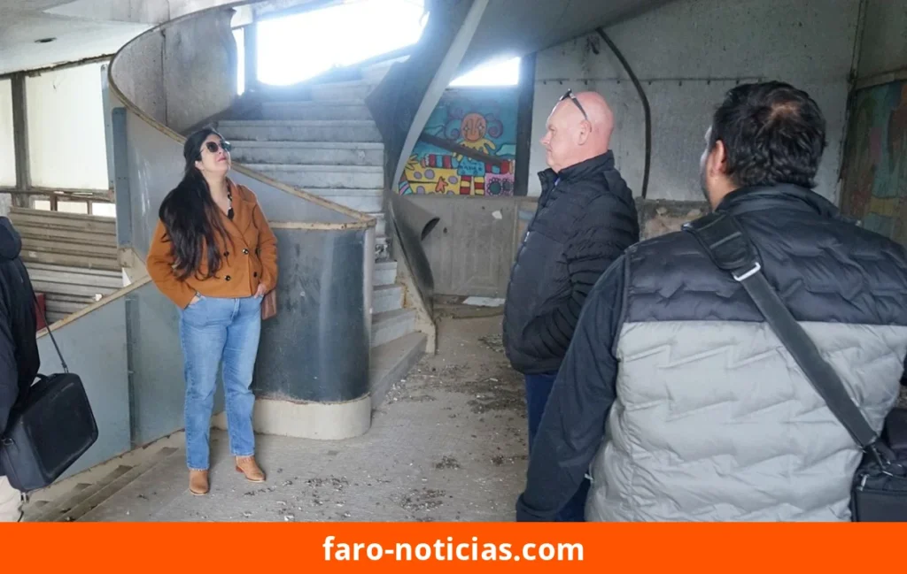 Primer recorrido oficial al Teatro Auditórium marca el inicio del proceso de subasta pública