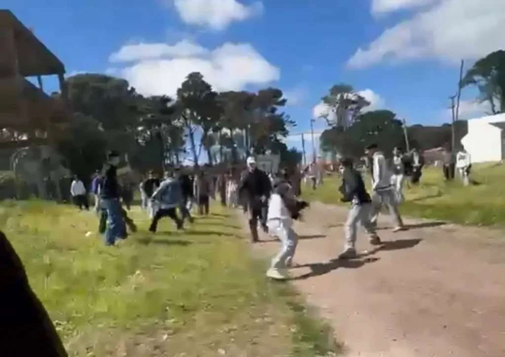 Violenta pelea estudiantil en Balcarce culminó con un apuñalamiento y detención policial
