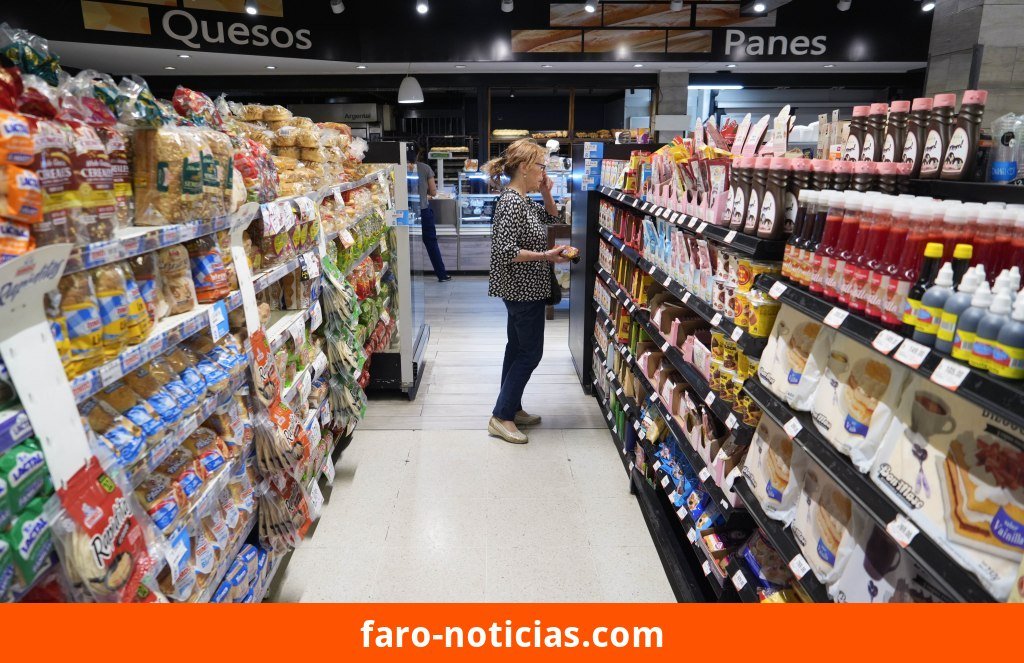 Caída del consumo en agosto 2026: los supermercados y mayoristas registran retrocesos históricos