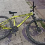 Policía de la Provincia de Buenos Aires y el COM de Necochea capturan a dos sospechosos del robo de una Toyota Hilux en Lobería