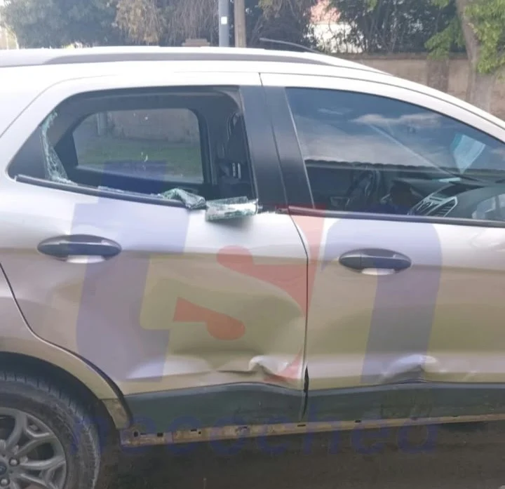Choque frontal entre cuatriciclo y Ford EcoSport en la intersección de Avenida 42 y Calle 69 de Necochea