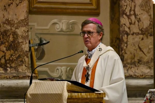 La Iglesia cuestionó al Gobierno en la previa a la llegada del Papa: “Las heridas de la intolerancia supuran”