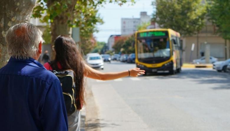El Ejecutivo prorroga 150 días el servicio de transporte urbano mientras prepara nueva licitación