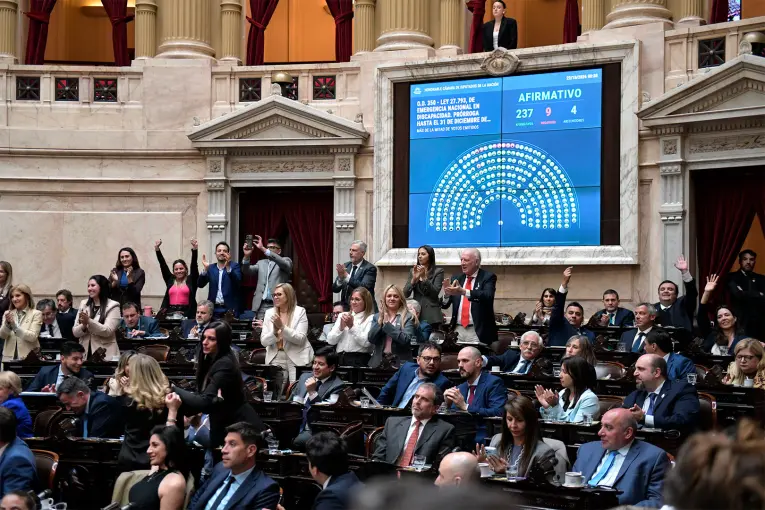 Diputados aprueban Ley de Inviolabilidad de la Propiedad Privada y reforma de discapacidad; morosidad enviada a comisión
