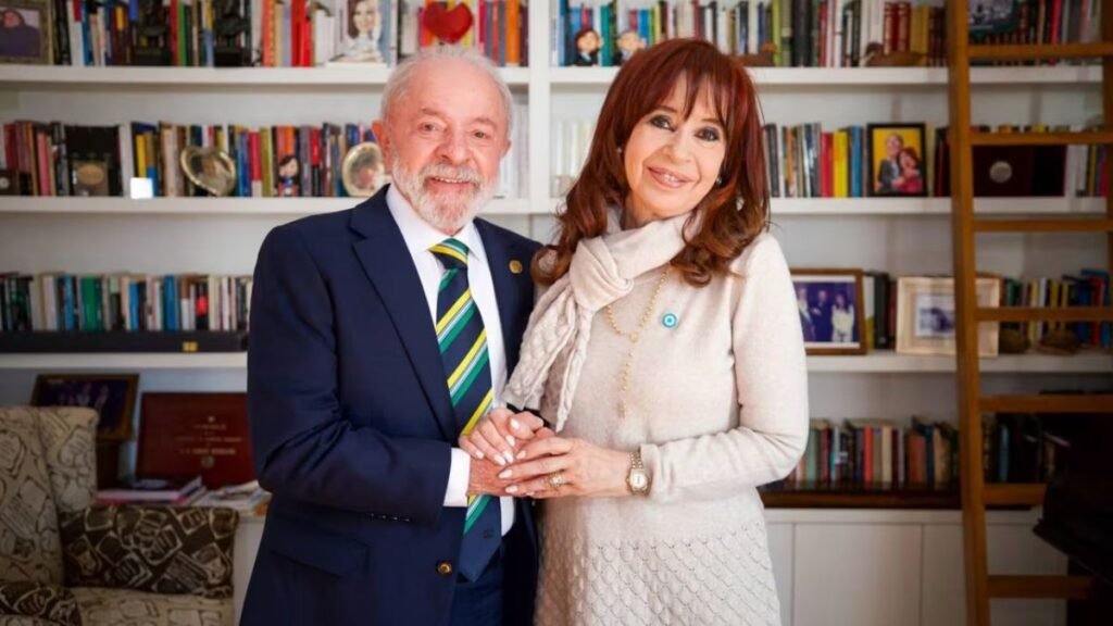 Cristina Kirchner felicita a Lula y lo equipara al 17 de octubre de 1945